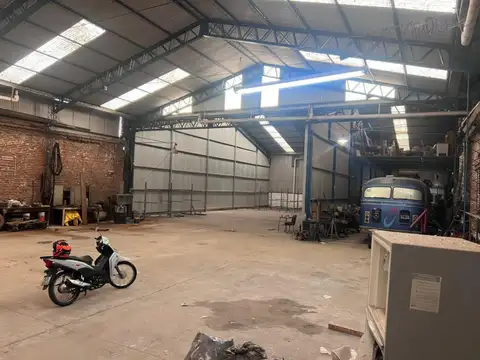 Galpon en Venta 65  mts Fondo
