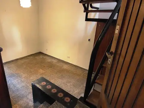 Depto Tipo Casa 3 ambientes con 1 baño