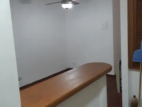 Montevideo 2300, Piso 8