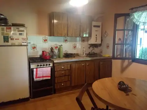 EXCELENTE QUINTA 3AMB CON PISCINA. ESCUCHA OFERTA.