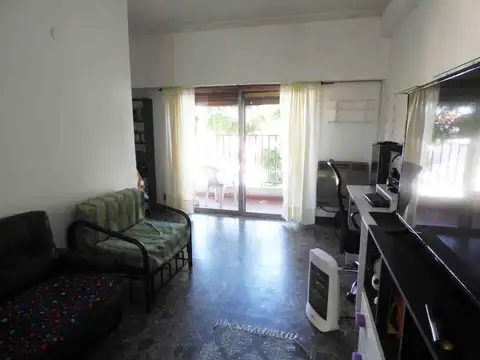 Depto Tipo Casa en Venta con 1 cocheras