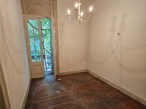 Paraguay 4400, Piso 1