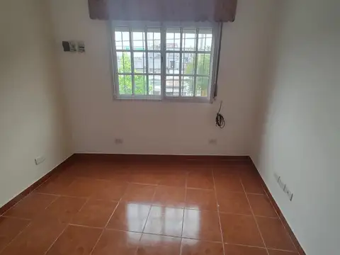 Departamento en Alquiler en Flores, $ 550.000