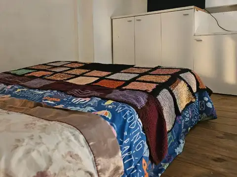 Depto Tipo Casa en Venta 50 años