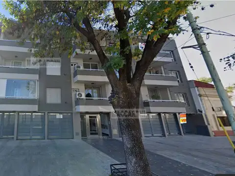 CORTINA 100, Piso PB