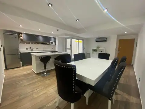 Casa en venta - 3 Dormitorios 3 Baños - Velez Sarsfield