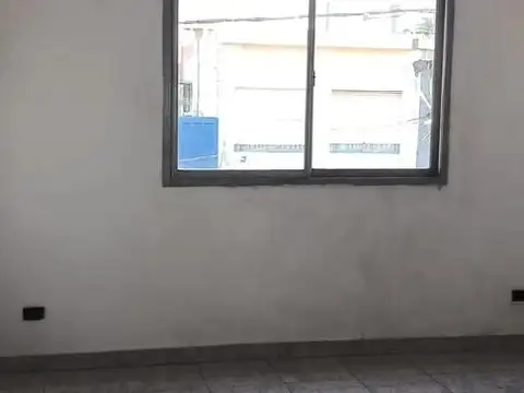 Departamento en Alquiler en Moron, $ 390.000