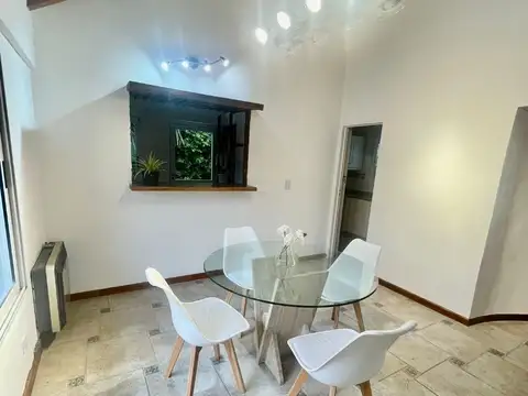 Casa 5 ambientes con 4 baños