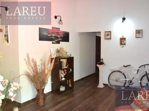 Casa 4 ambientes con 1 baño