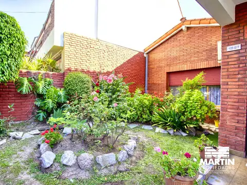 Casa en Venta en Villa Adelina, USD 242.000