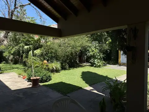 Quinta en Venta en 9 de Abril, USD 230.000