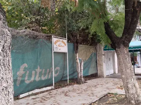 Local en Venta en Isidro Casanova, USD 220.000