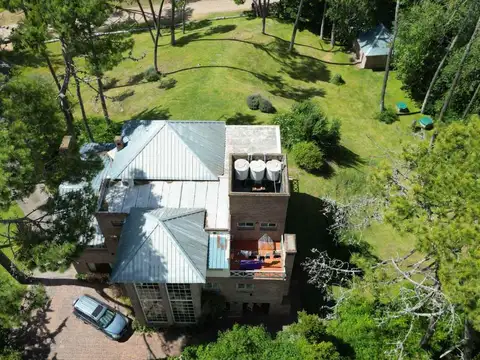 Casa en Alquiler en Carilo, USD 7.500