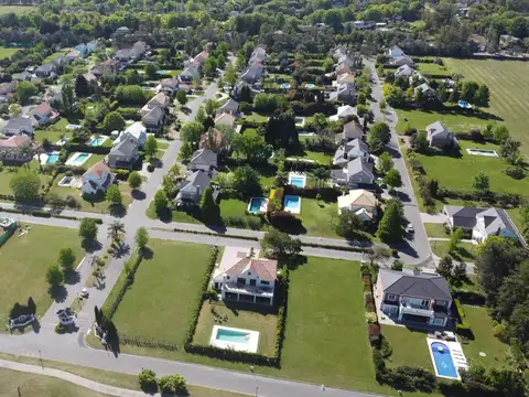 Lote en Venta - 1335M2 en Pebble Beach - Pilar Golf