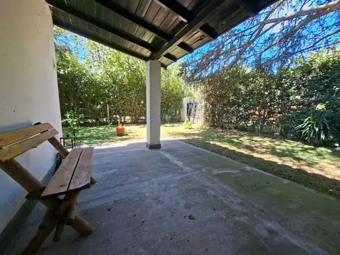 CASA QUINTA 3AMB/C/QUINCHO/PILETA/JARDIN/RECICLADA