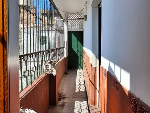 Depto Tipo Casa en Venta 43 años