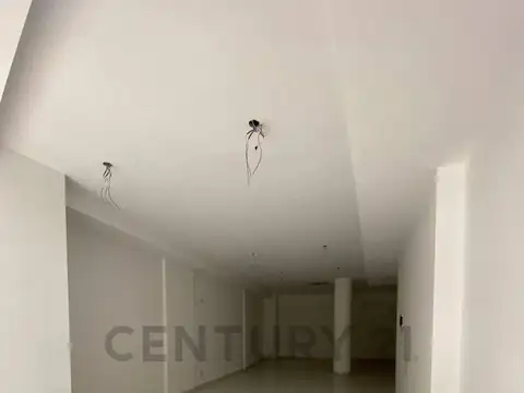 Local en Venta en Recoleta, USD 175.000