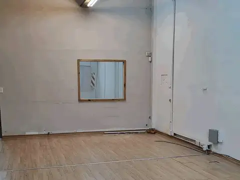 Local en Alquiler Via Púb.