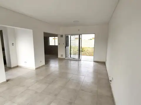 Casa en Venta en Capitan Bermudez, USD 90.000