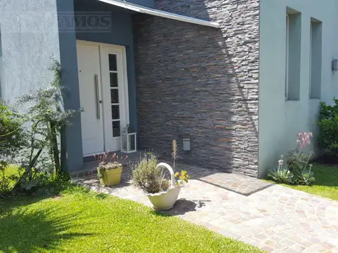 Los Lagos, Nordelta. Amoblada. Lote Perimetral.