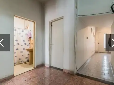 Casa 6 ambientes con 2 baños