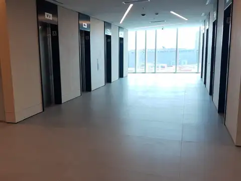 Oficina en Alquiler en Retiro, USD 22