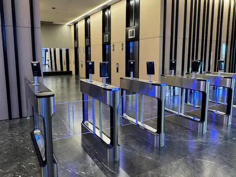 Oficina en Alquiler con 33 cocheras