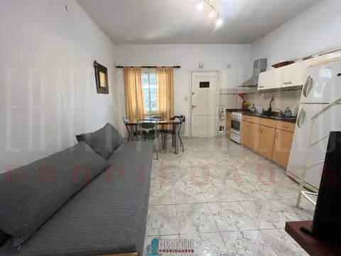 VENTA PH 2 AMBIENTES CON GARAGE, TERRAZA Y QUINCHO, QUILMES OESTE.