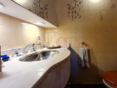 Casa en Venta al Oeste