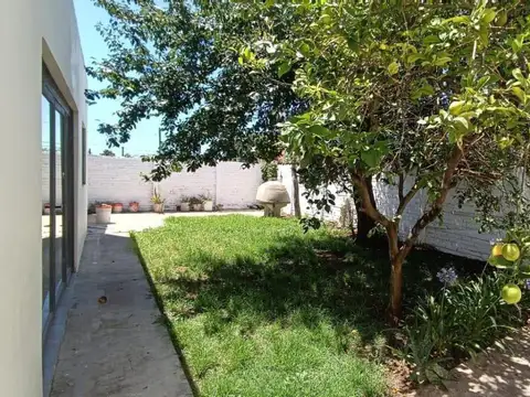 VENTA Casa 3 dormitorios, Campana, GBA NORTE