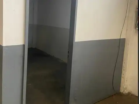 Galpon en Alquiler 15  mts Frente