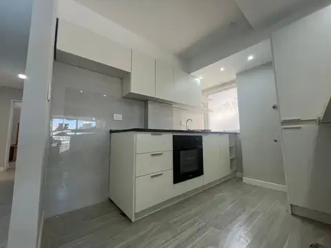 Avenida Vélez Sarsfield 300