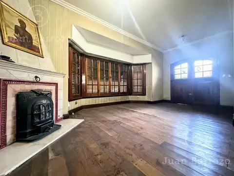 Casa 7 ambientes con 5 baños