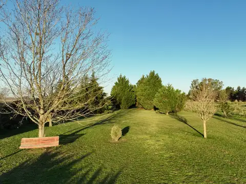 28.000 m2. Casa en Barrio de Chacras El Chajá