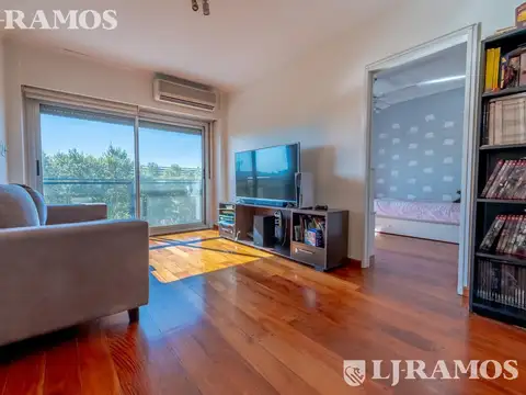 Av. Libertador al 200