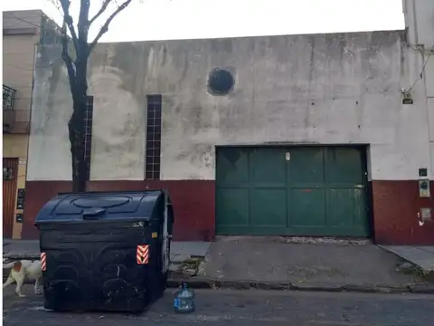 VENTA - GALPON DE 128 M2 - BARRACAS