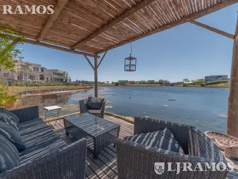 Casa en Venta en Puertos - Barrio Vistas, USD 480.000