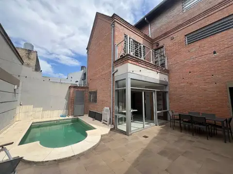 José León Suárez 1500