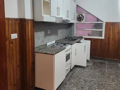 Depto Tipo Casa 3 ambientes con 1 baño
