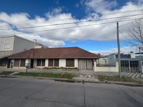 CASA 4 AMBIENTES EN VENTA TURDERA