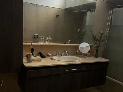 CASA 4 AMBIENTES, GARAGE, QUINCHO, PILETA!