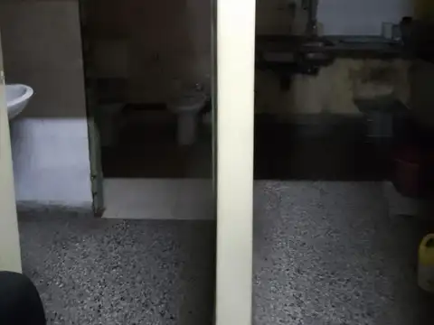 Gonzalez Catan Local venta