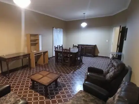 Casa en venta - 3 dormitorios 2 baños - 400 mts2 - Comandante Nicanor Otamendi