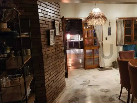 Humaita 1600, Piso 0