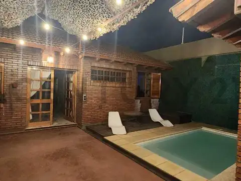 Casa en Venta con 1 cochera