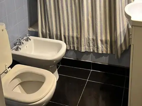 Corrientes 2641 , Piso 9