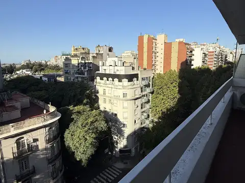 Jose Evaristo Uriburu 1700, Piso 10