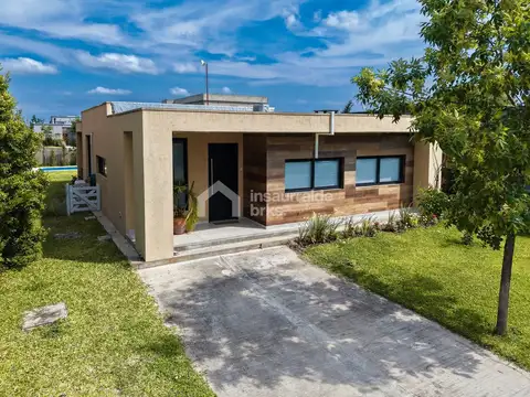 Casa  en Venta 3 dormitorios en Vila Marina 1, Villanueva, Tigre! Con piscina, lote interno!