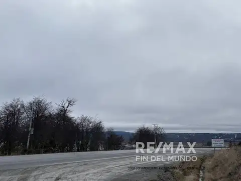 LOTE DE 900 MTR2 - A METROS DEL LAGO - TOLHUIN