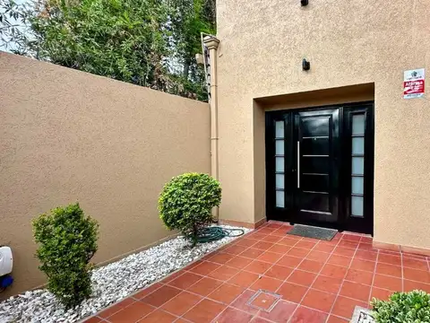 Casa en Venta en Ituzaingo, USD 245.000